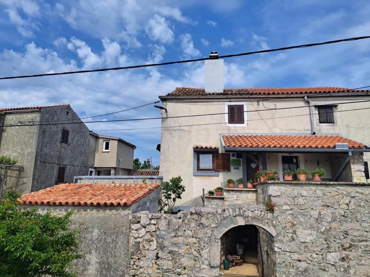 Holiday Home Pernat * Pernat